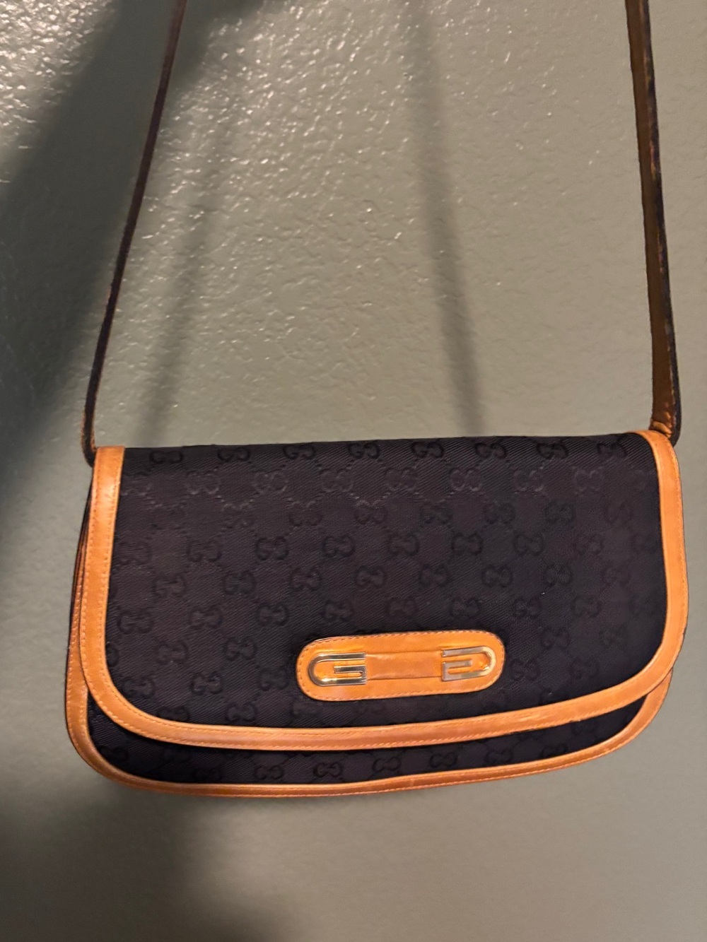 Rare 1970s Vintage Gucci Black with Tan Leather COA Included